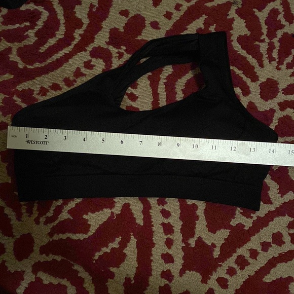 One-shouldered sports bra - NEW! - Picture 6 of 7